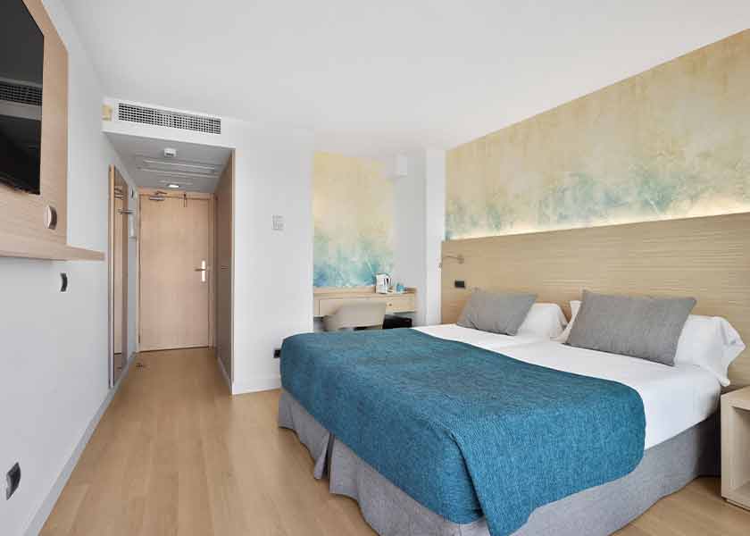 standard double aparthotel fontanellas playa in playa de palma