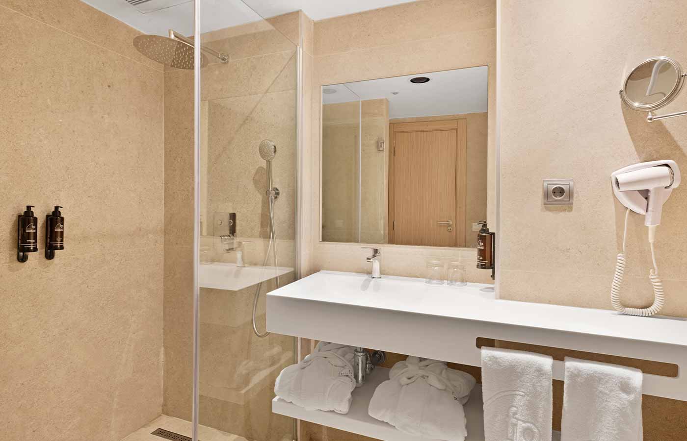 wc aparthotel fontanellas playa doppelzimmer wc aparthotel fontanellas playa doppelzimmer