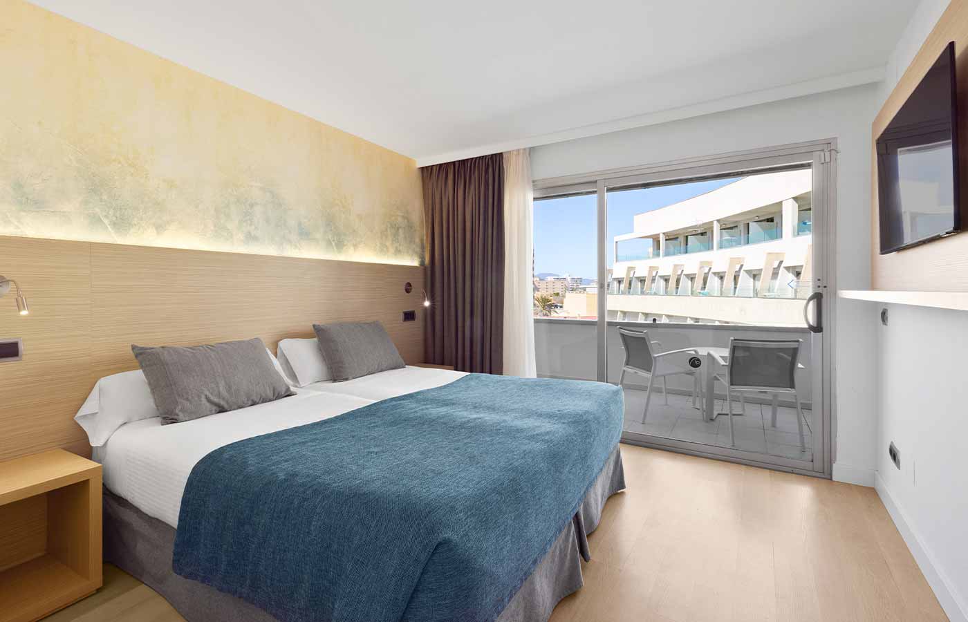 Standard Doppelzimmer aparthotel fontanellas playa Standard Doppelzimmer aparthotel fontanellas playa