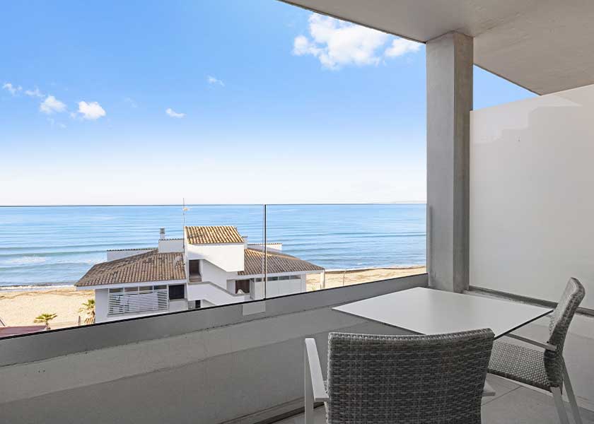 junior suite vista mar aparthotel fontanellas playa en playa de palma